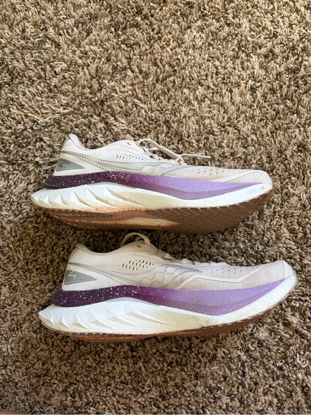Saucony Women's endorphin speed 4 running shoes lightly used - Picture 7 of 8